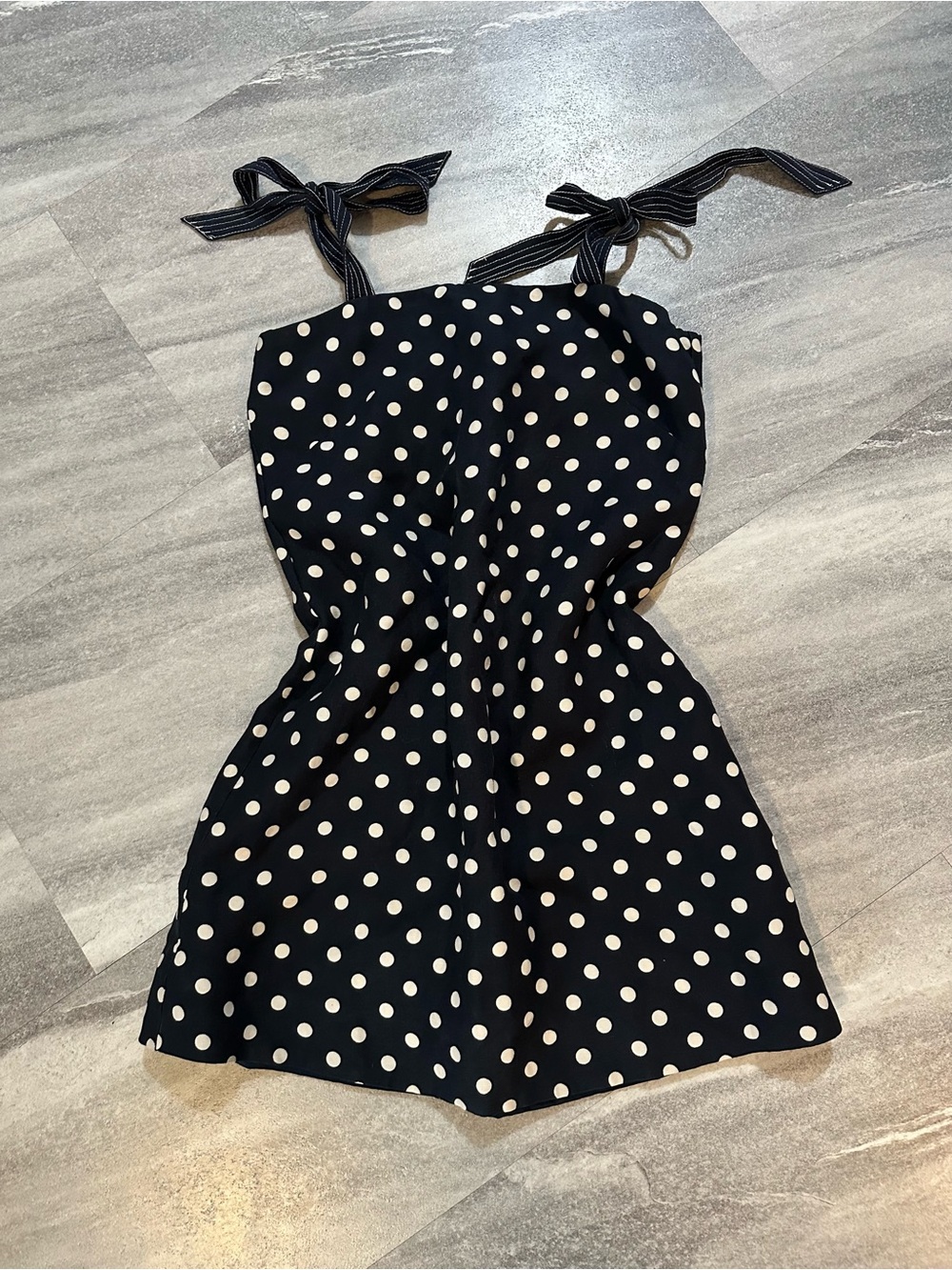 Vintage-inspired J.Crew Polka Dot Tie-Strap Mini Dress
Size 4